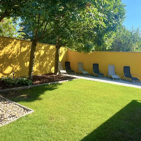 Anna House - House Close To In Center שיופוק