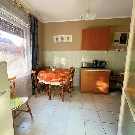 בית נופש Anna House - House Close To In Center